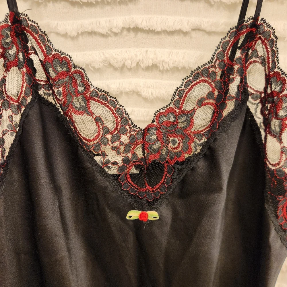 The International Boutique slip dress nightgown Black Red Lace USA Sm 34